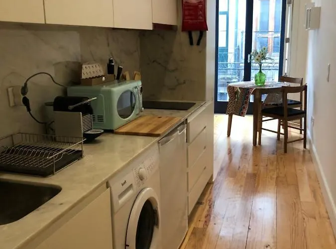 Charming Apartment *